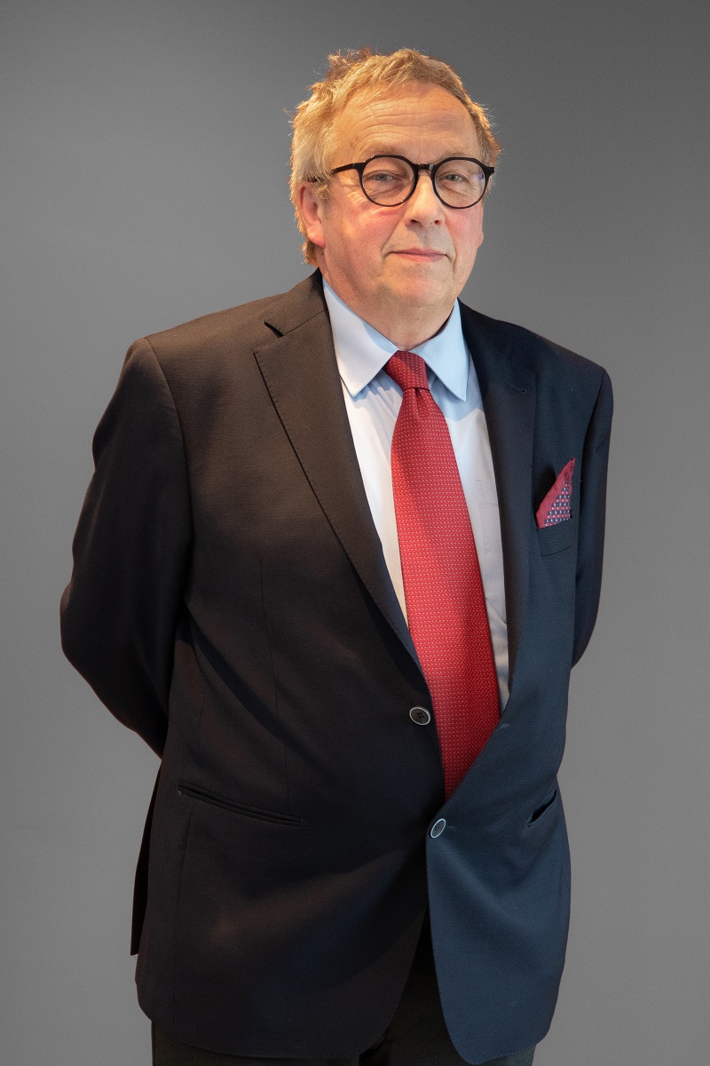 Maître Bernard Graulich - Huissier de justice en Province de Luxembourg pour l'Etude Lapraille et Associés - Résidence Neufchâteau